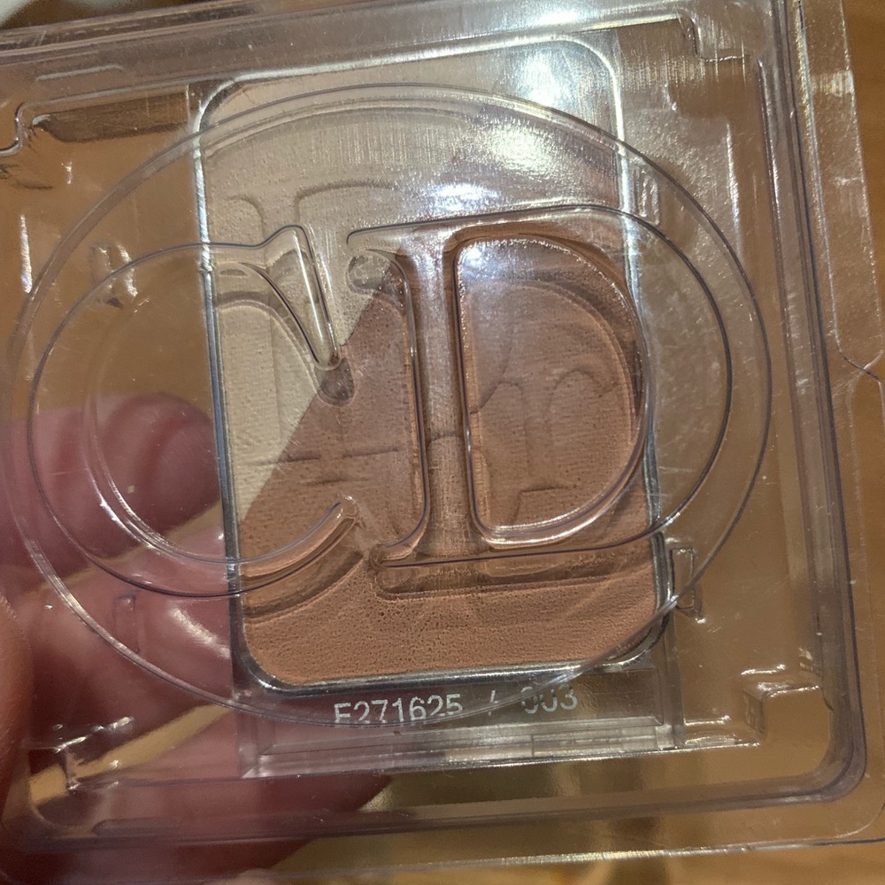 Dior highlight and bronzer!